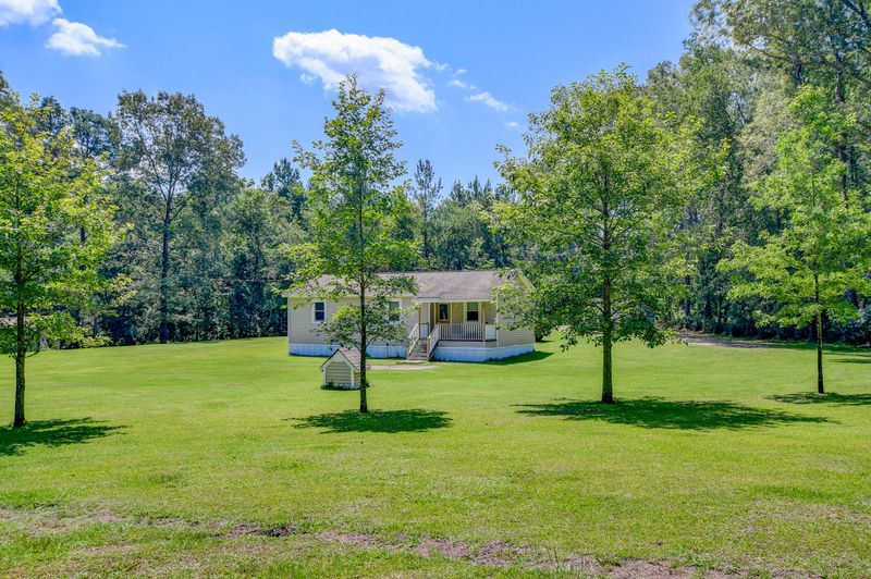 124 Monarch Ln, Summerville, SC 29486