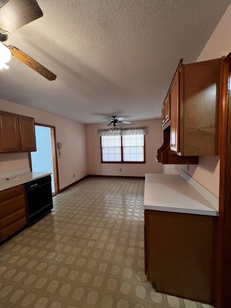 18 Belmar Ave, Goose Creek, SC 29445