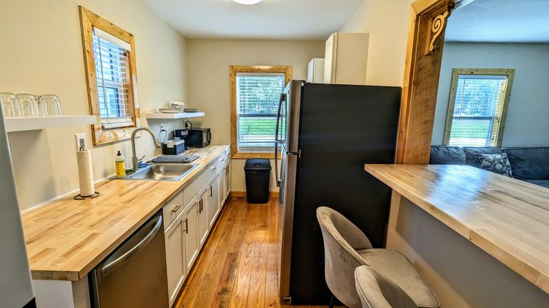 4902 Gaynor Ave, North Charleston, SC 29405