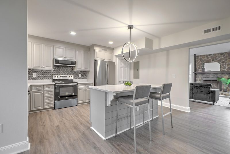 2124 Forest Lakes Blvd, Charleston, SC 29414