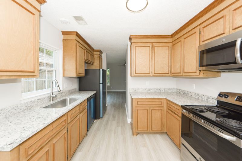1219 Jeanna St, Summerville, SC 29483