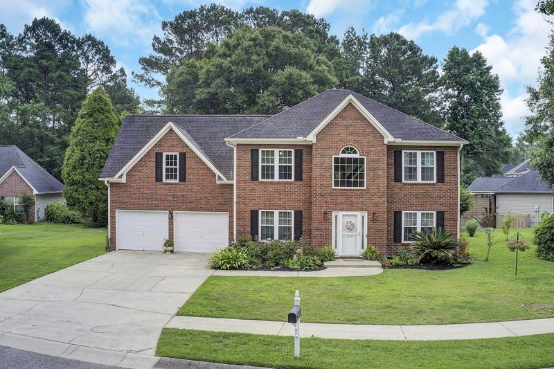 108 N Knightsbridge Ct, Goose Creek, SC 29445