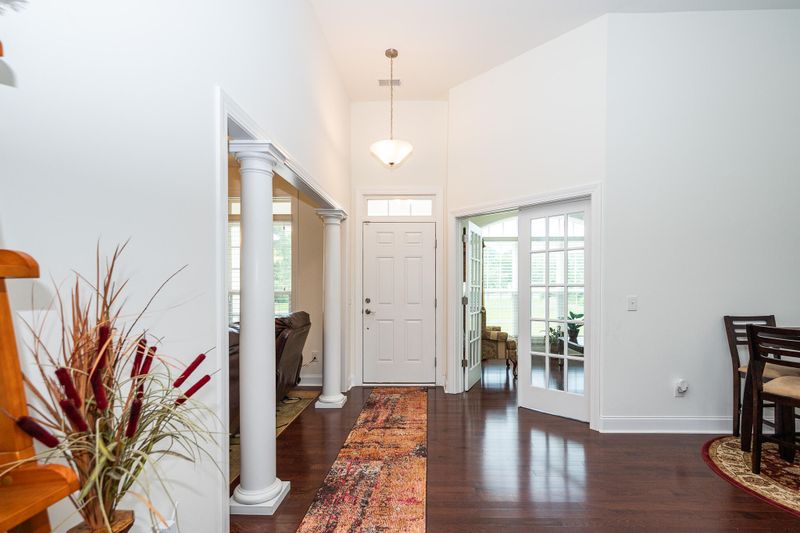 9358 N Highway 17, Mcclellanville, SC 29458