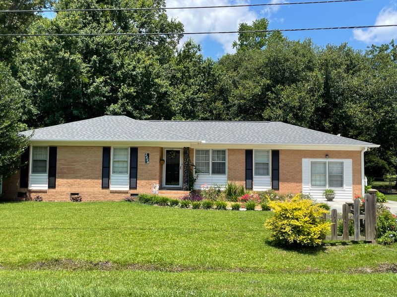 2229 Wood Ave, Charleston, SC 29414