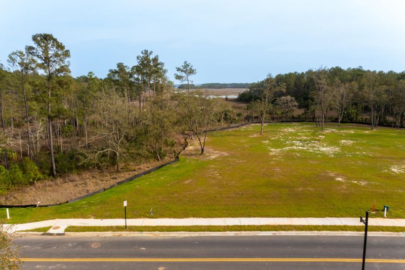 1081 Ship Builder St, Charleston, SC 29492
