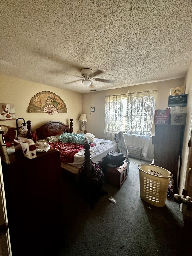 7658 Valleyview Cir, North Charleston, SC 29418