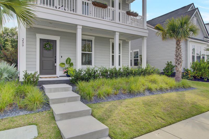 239 Rowans Creek Dr, Charleston, SC 29492