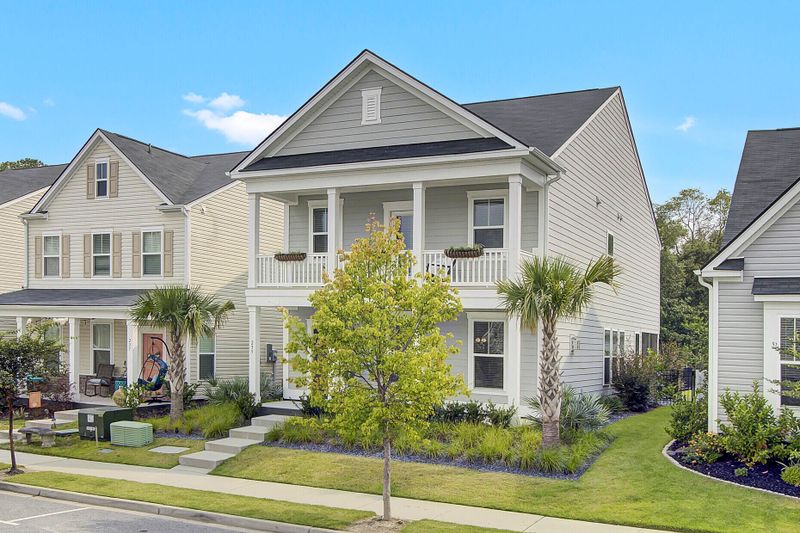 239 Rowans Creek Dr, Charleston, SC 29492