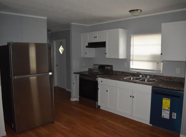 725 Fayall Rd, Saint Stephen, SC 29479