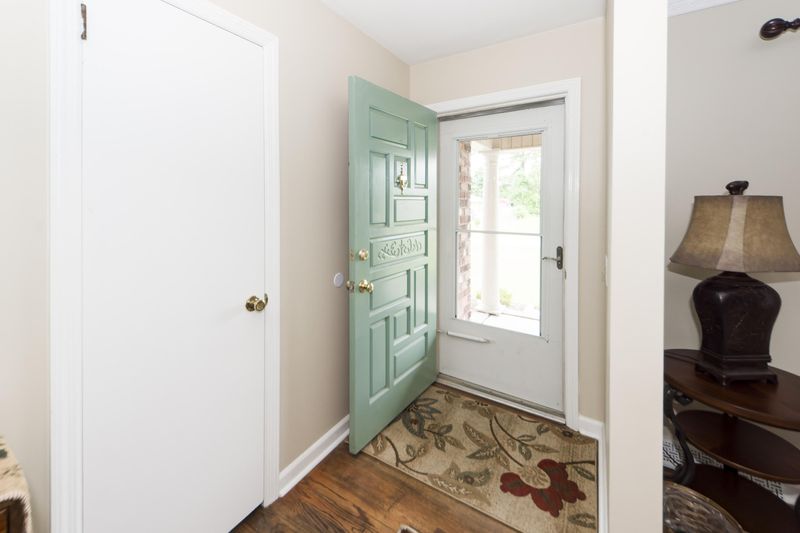 103 Tasker Dr, Summerville, SC 29485