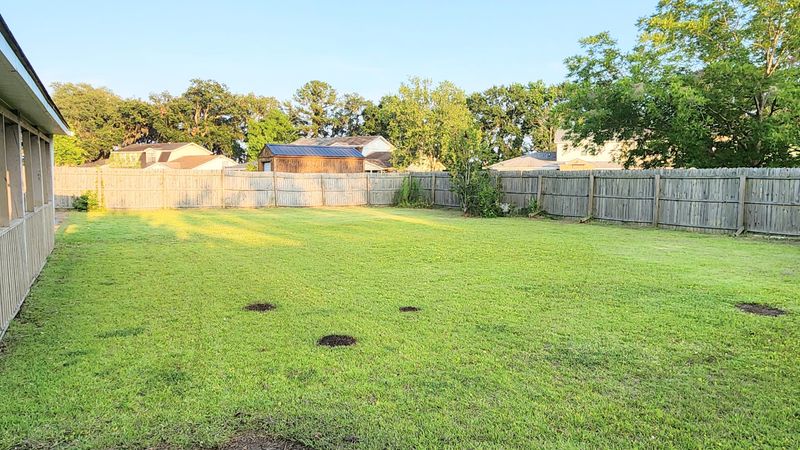 7665 Outlook Dr, North Charleston, SC 29418