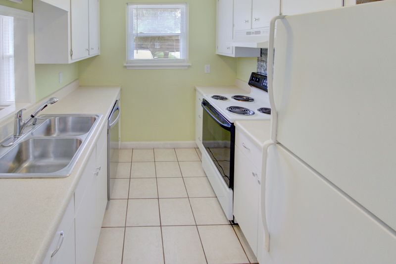 113 Canvasback Dr #A & B, Summerville, SC 29483
