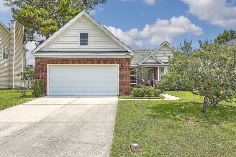 1540 Ashley Garden Blvd, Charleston, SC 29414