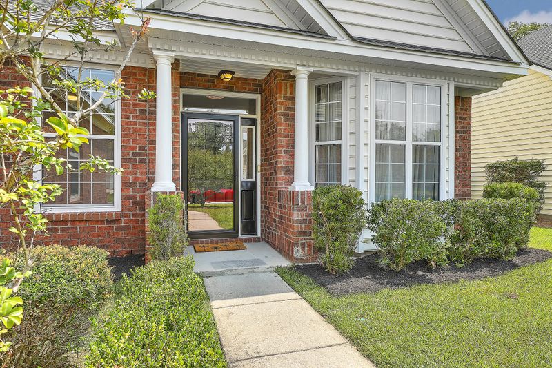 1540 Ashley Garden Blvd, Charleston, SC 29414