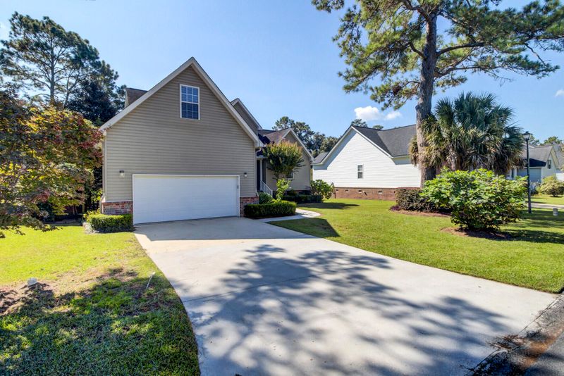 71 Oyster Point Row, Charleston, SC 29412