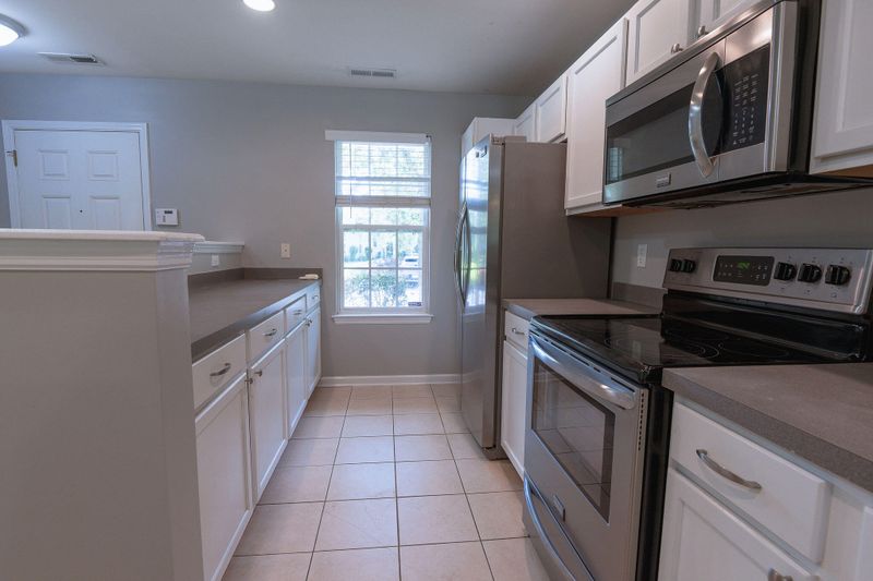 8639 Grassy Oak Trl, North Charleston, SC 29420