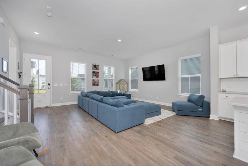 107 W Respite Ln, Summerville, SC 29483