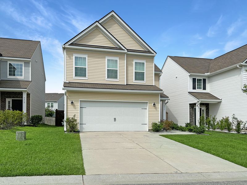 9917 Honeylocust Ln, Ladson, SC 29456