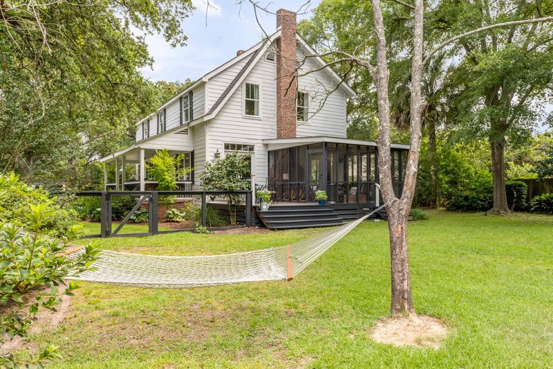 110 Plymouth Ave, Charleston, SC 29412