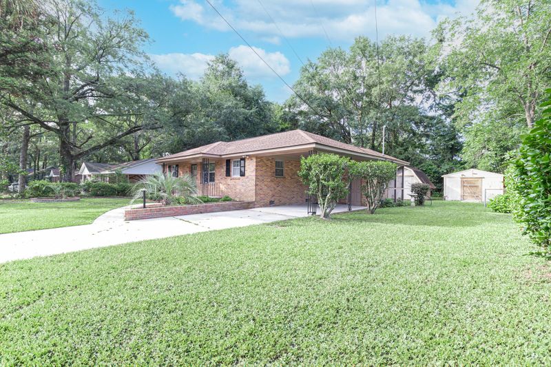 104 Blythe Ave, Summerville, SC 29485