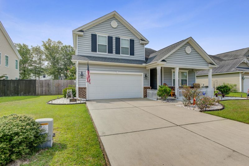 209 Berwick Dr, Summerville, SC 29483