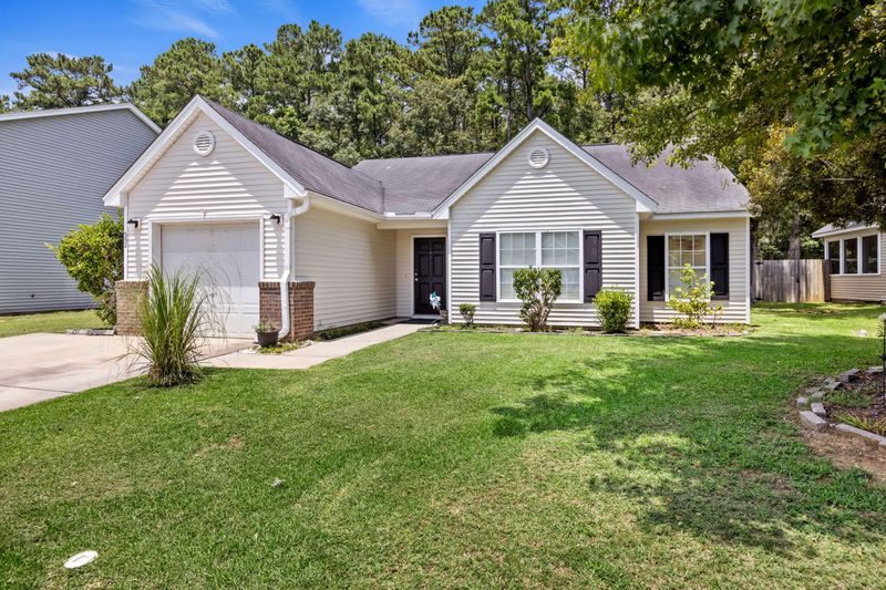 332 Slow Mill Dr, Goose Creek, SC 29445