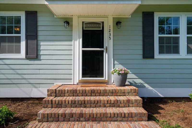 1235 Parkwood Estates Dr, Charleston, SC 29407