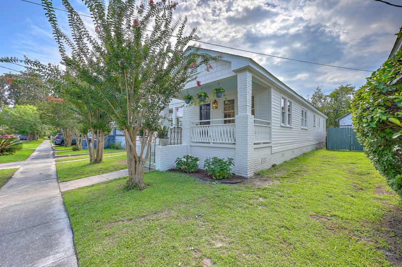 105 Magnolia Ave, Charleston, SC 29403