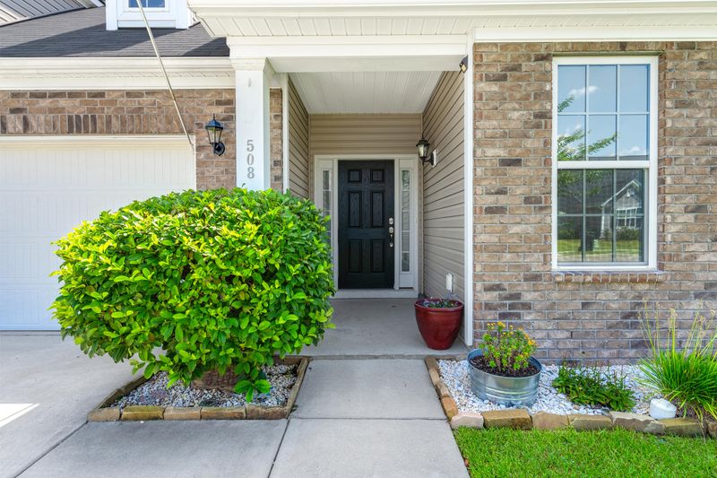 508 Adalina Dr, Goose Creek, SC 29445