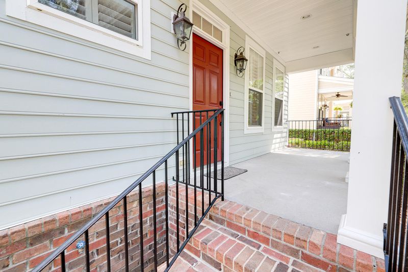 1127 Thrower St, Charleston, SC 29492