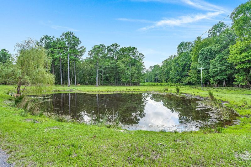 305 Monk Ln, Moncks Corner, SC 29461