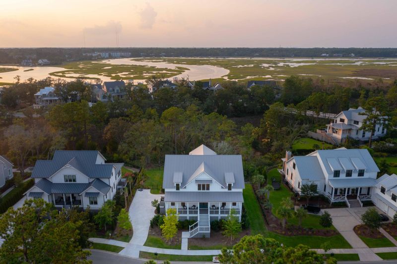 216 Brailsford St, Daniel Island, SC 29492