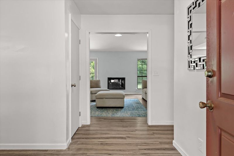 1098 Kentwood Cir, Charleston, SC 29412