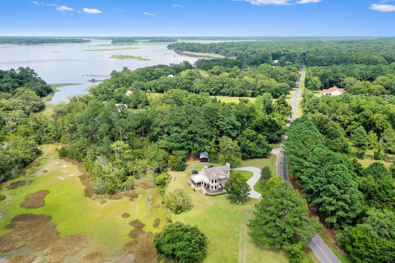 1171 Harts Bluff Rd, Wadmalaw Island, SC 29487