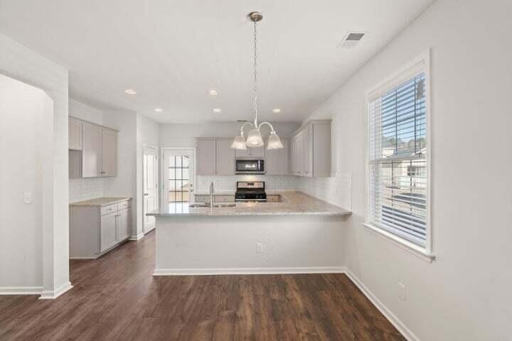 8643 Windsor Hill Blvd, North Charleston, SC 29420