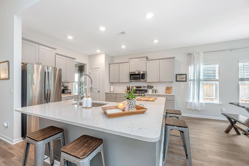 232 Granton Edge Ln, Summerville, SC 29486