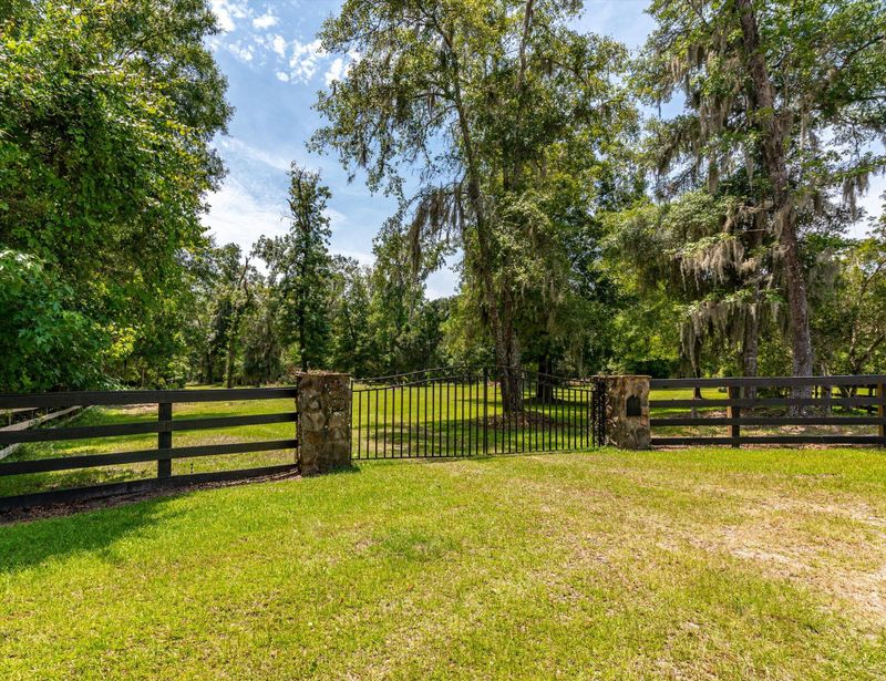 4539 Thorn Chase Ln, Johns Island, SC 29455
