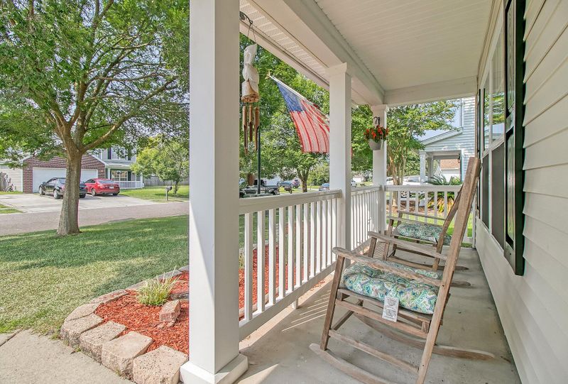 305 Waylon Dr, Summerville, SC 29483