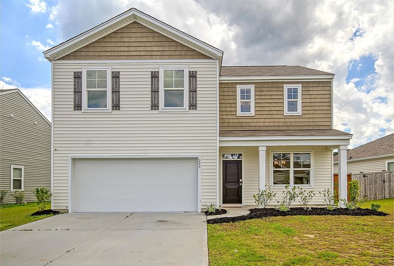 209 Rubles Ln, Moncks Corner, SC 29461
