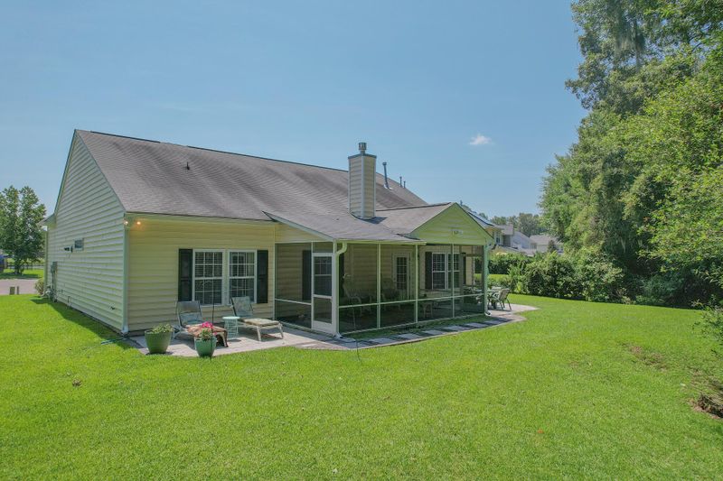 5304 Mulholland Dr, Summerville, SC 29485