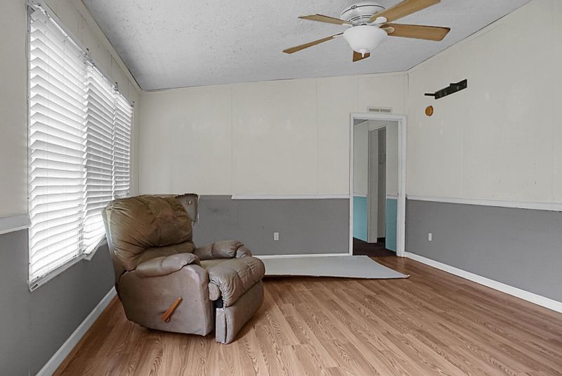 250 Whippoorwill Dr, Summerville, SC 29483