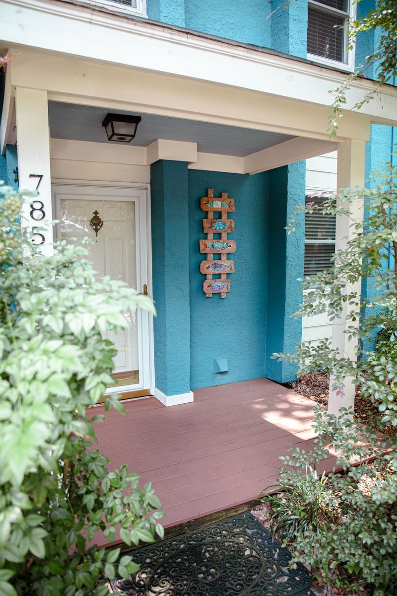 785 Center St, Mount Pleasant, SC 29464