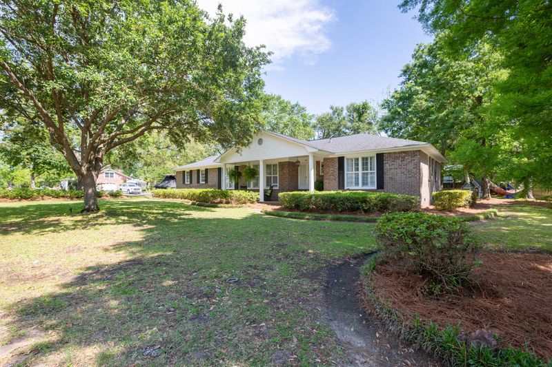 807 Clearview Dr, Charleston, SC 29412