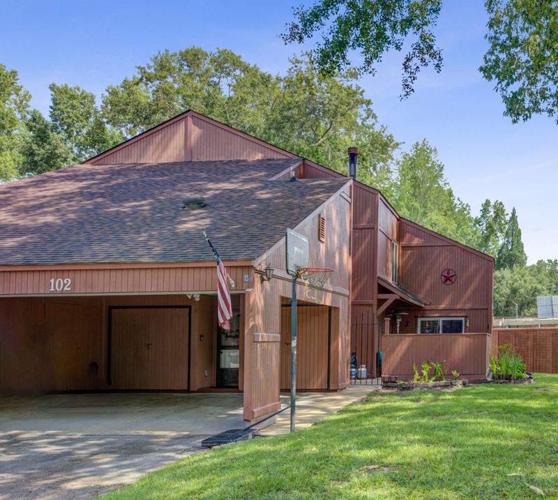 102 Kings Way, Summerville, SC 29485