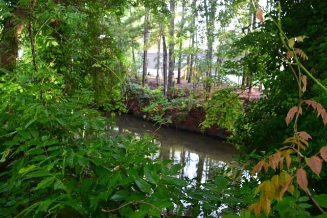 201 Canal St, Bonneau, SC 29431