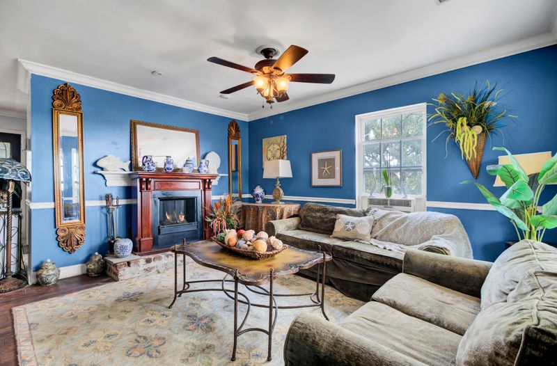 2085 Shrimp St, Charleston, SC 29412