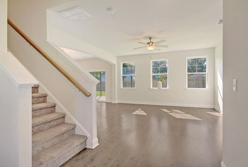 192 W Smith St, Summerville, SC 29485