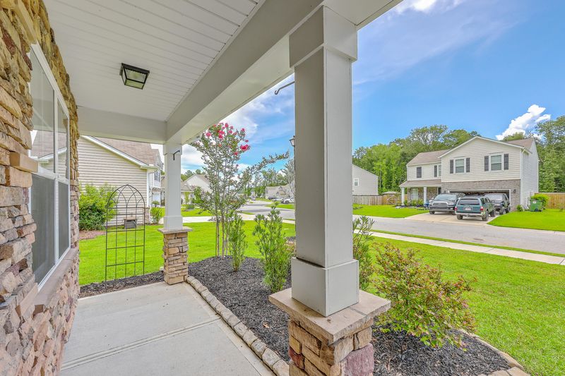 816 Neosho Ct, Moncks Corner, SC 29461
