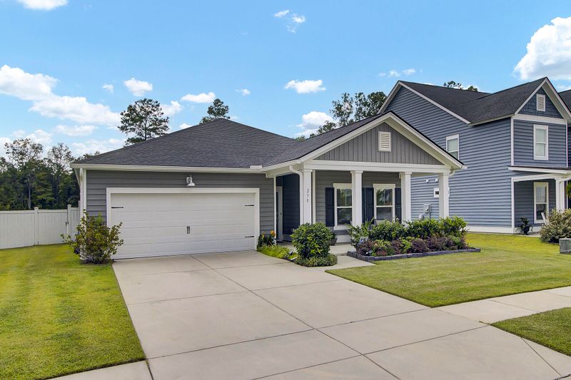 230 Garden Lily Ln, Summerville, SC 29485