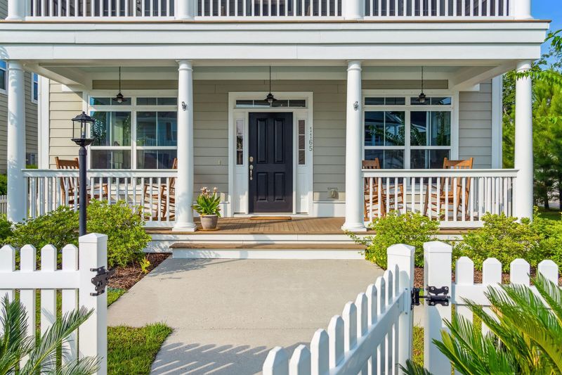 1165 Peacehaven St, Mount Pleasant, SC 29466